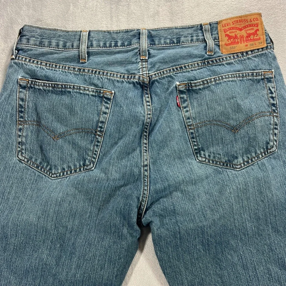 LEVI'S 559 Relaxed Straight Mens Jeans 38x34 Blue Medium Wash Denim Classic